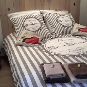 les-lavandes-destoublon.fr-provencehotel.com/